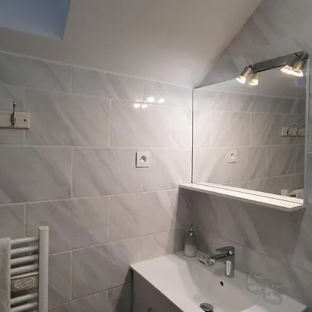 Charmant Studio A Houilles